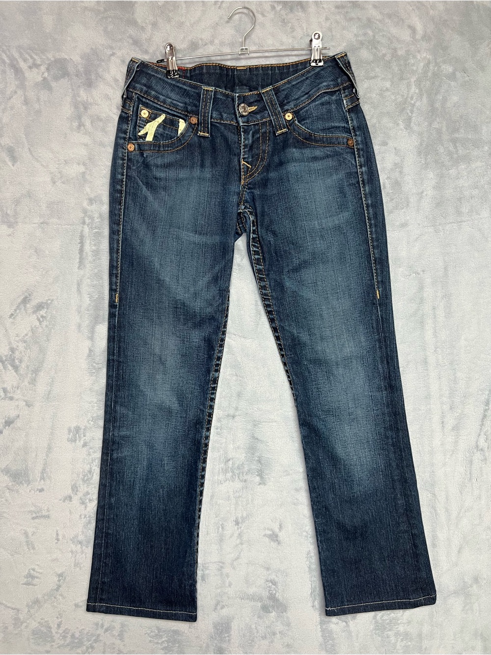 Vintage True Religion Jeans 26 Yellow Paint Horseshoe Logo Dark Wash USA Y2K